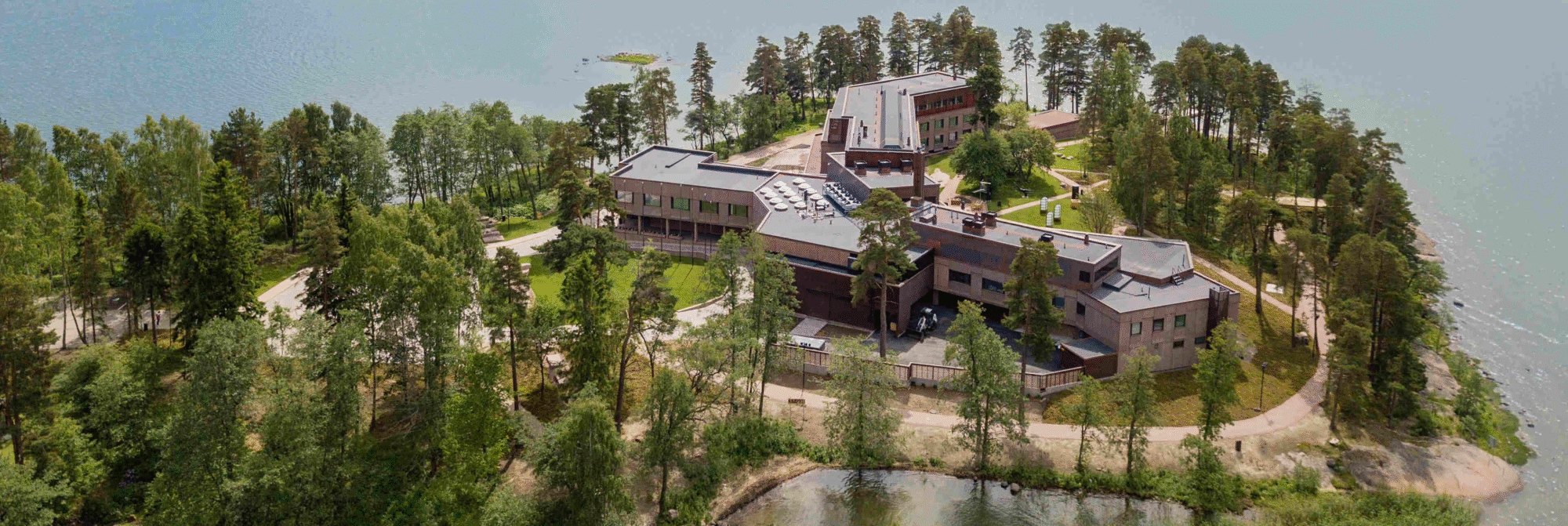 Flygfoto över Hanaholmen i Esbo, Finland.
